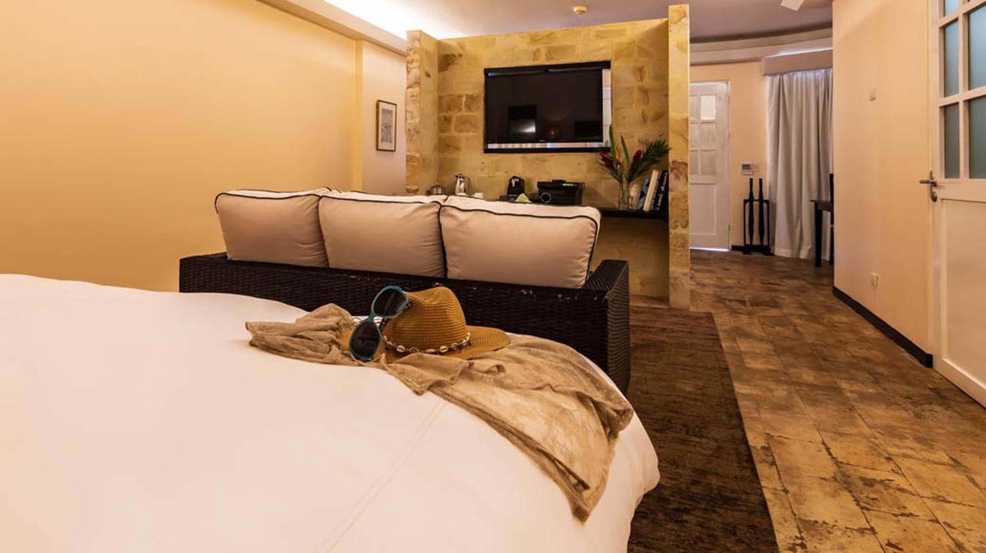Gaia Collection Hotels 曼努埃尔安东尼奥 外观 照片